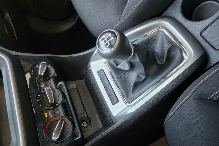 Used Roewe RX3 2020 1.6L Manual - Ultra-Fresh Entry Version
