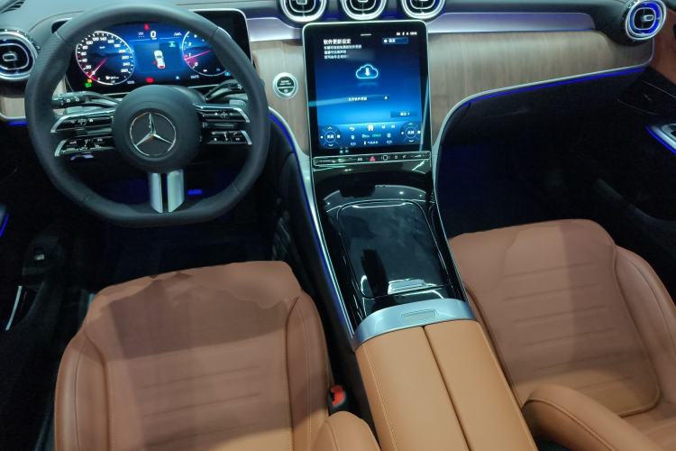 Used Mercedes-Benz GLC 2025 Refreshed GLC 300 L 4MATIC Dynamic Version 5 Seats