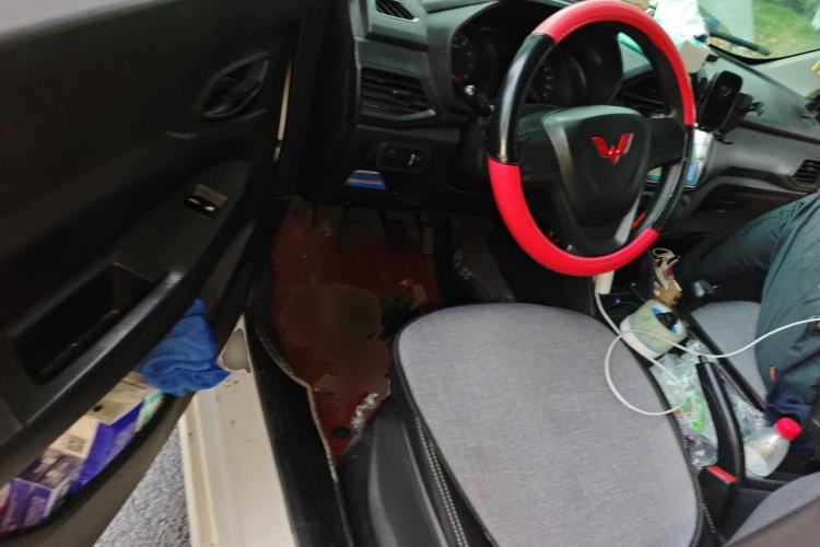 Used Wuling Hongguang 2021 1.5L Revised S Base Version with Electric Power Steering LAR
