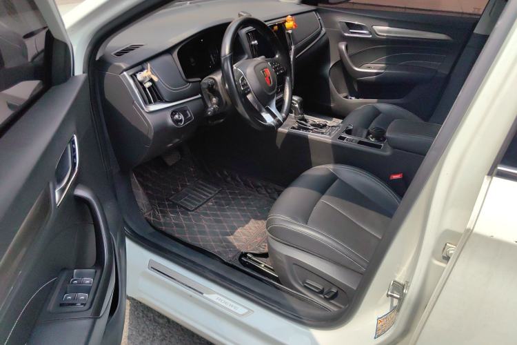 Used Roewe i6 2017 20T Automatic Internet ZhiZun Edition Driver Seat