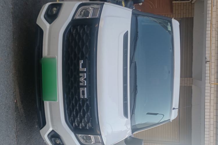 Used JMC Fushun 2023 2.0T Manual Short-Wheelbase Low-Roof Commercial Multi-Purpose Passenger Vehicle 6 Seats with Dual-Opening Tailgate
