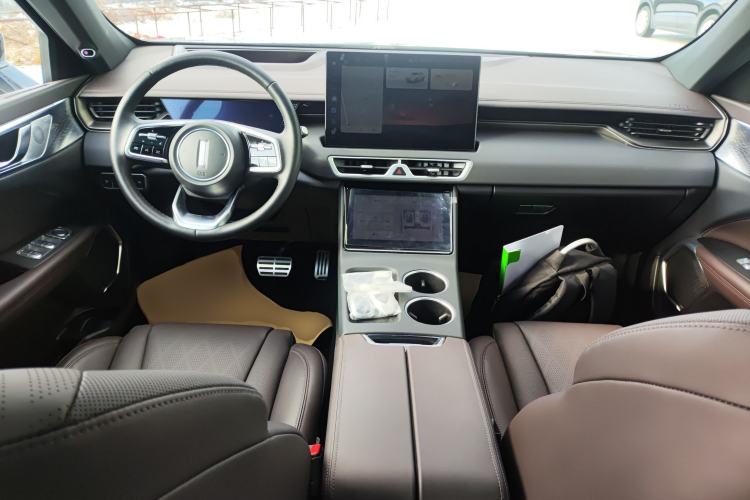 Used Wey Mocha New Energy 2024 Hi4 Four-Wheel Drive Long-Range Version
