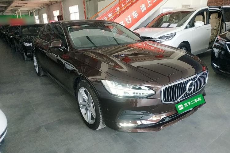 Used Volvo S90 2018 T4 Zhiyuan Edition

