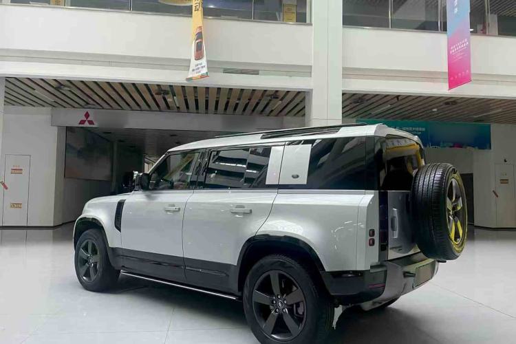 Used Land Rover Defender 2022 110 P400 X-DYNAMIC HSE
