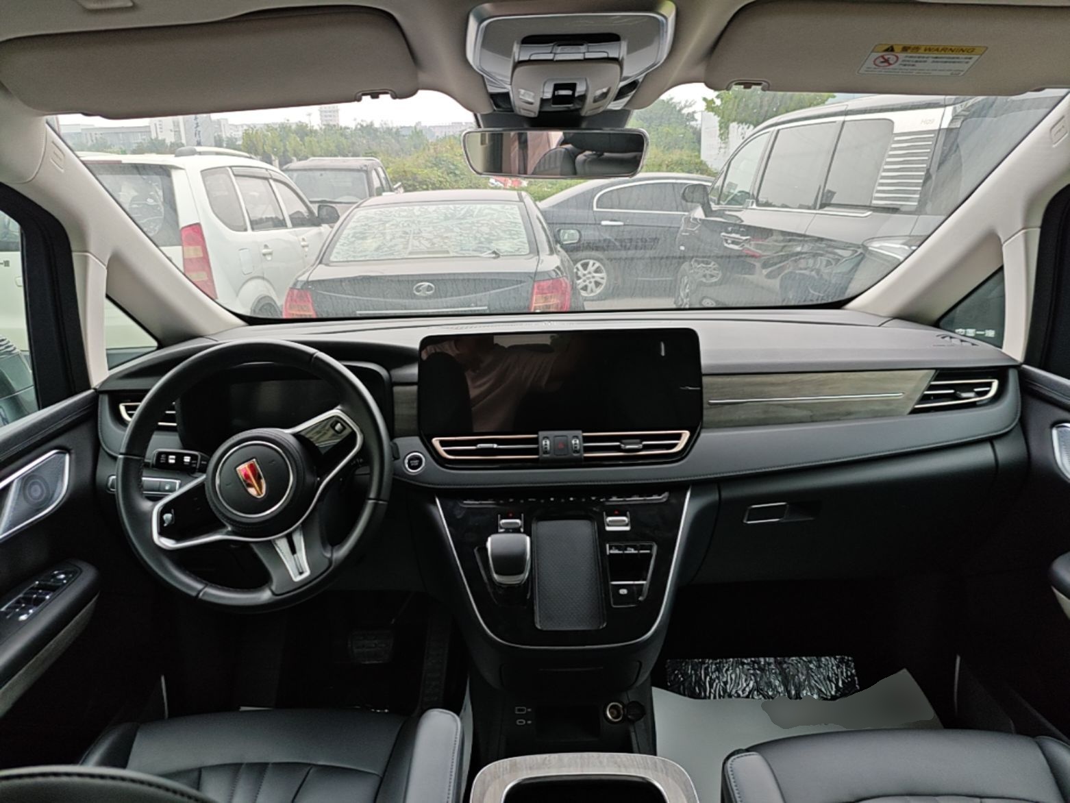 Hongqi HQ9 PHEV 2024 2.0T Four-Wheel Drive Business Edition — снимка 17