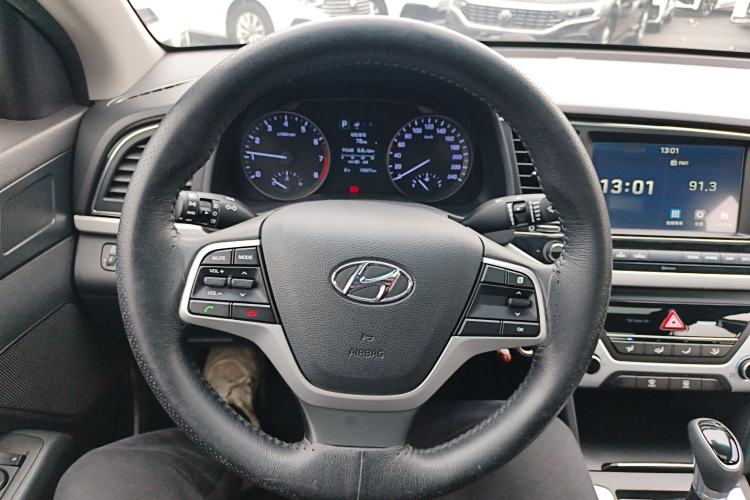 Used Hyundai Elantra (6th Generation / Lingdong) 2016 1.6L Automatic ZhiXuan – Elite Version Steering Wheel