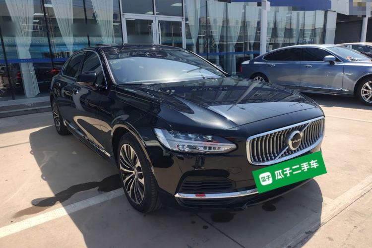 Used Volvo S90 New Energy 2023 T8 Plug-in Hybrid All-Wheel Drive Long-Range Zhiyi Luxury Edition Front Right 45 Deg