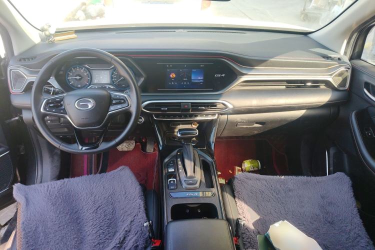 Used GAC Trumpchi GS4 2021 270T Automatic Elite Tech Edition Center Console