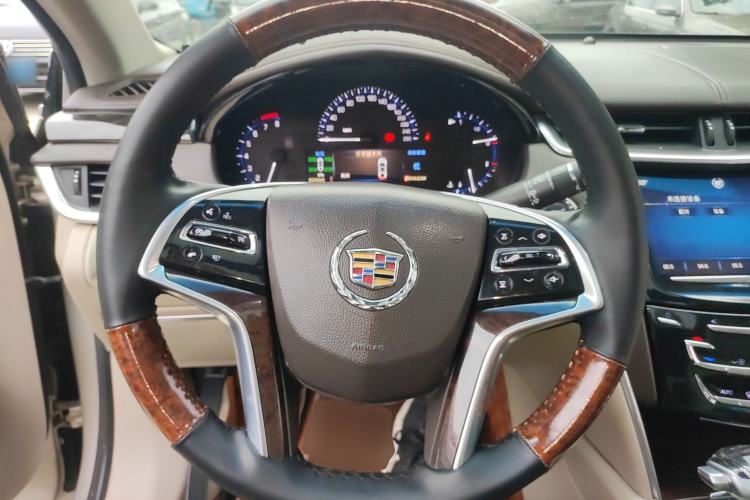 Used Cadillac XTS 2014 28T Comfort Version
