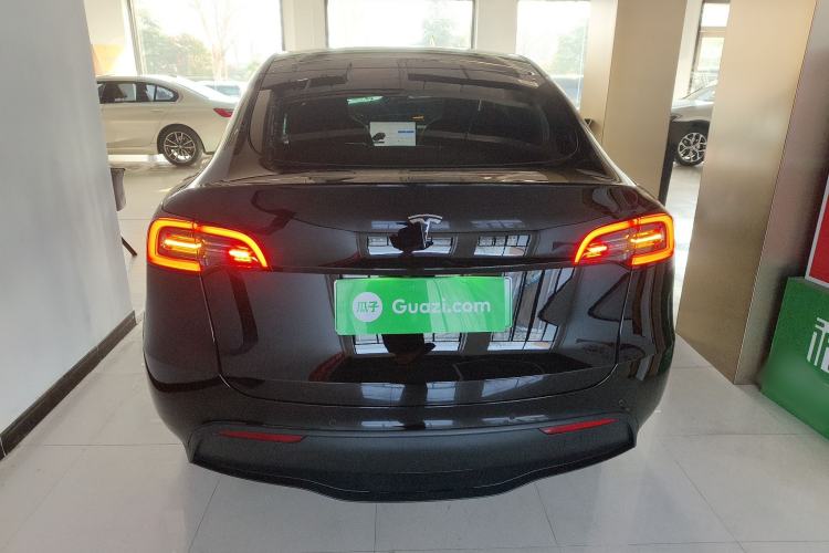 Used Tesla Model Y 2021 Standard Range Rear-Wheel Drive Version
