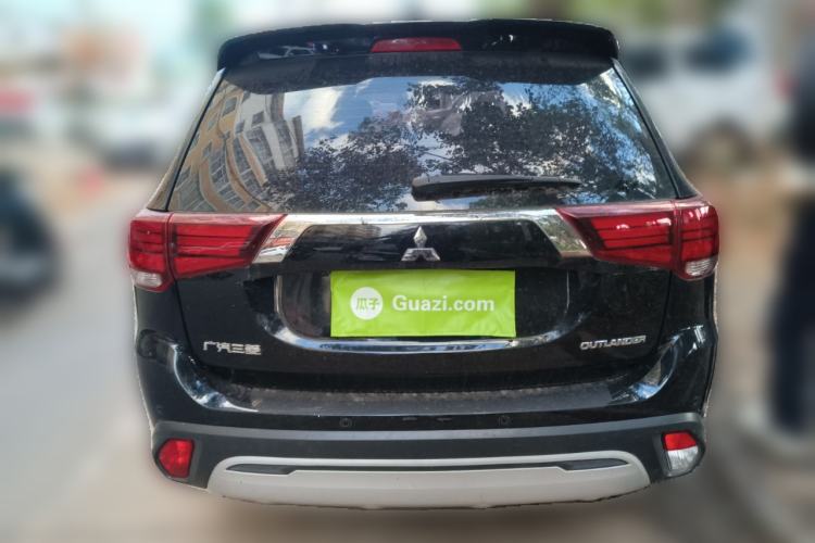 Used Mitsubishi Outlander 2019 2.4L 4x4 Zhi Xiang Edition 5 Seats China VI Standard
