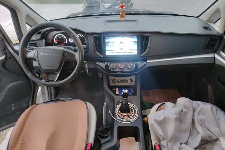 Used FORTHING Lingzhi 2025 M5 1.5T Long Wheelbase Base Model 7-Seater