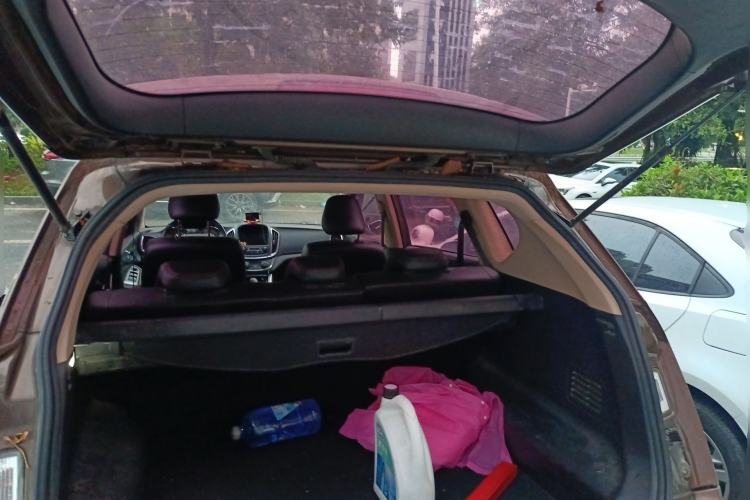 Used Baojun 560 2015 1.8L manual luxury version