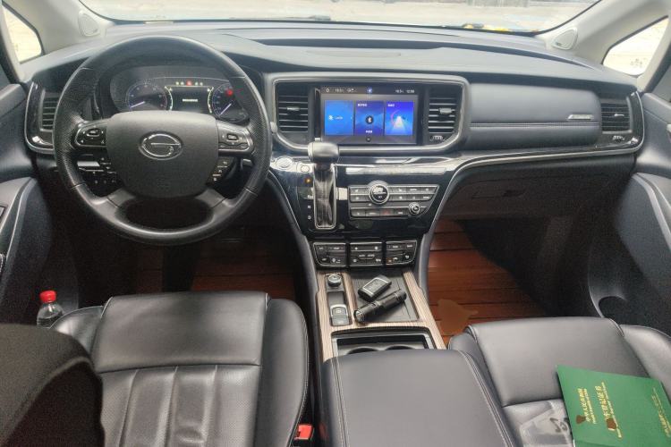 Used GAC Trumpchi M8 2020 Flagship 390T Navigation Model Center Console