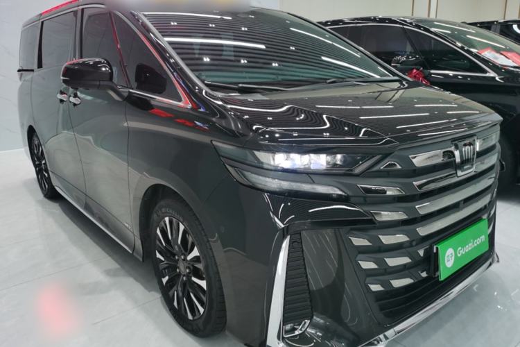 Used Toyota Vellfire 2024 Crown Dual-Engine 2.5L Supreme Executive Edition
