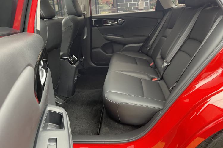 Used Honda Envix 2022 180TURBO CVT Comfort Version
