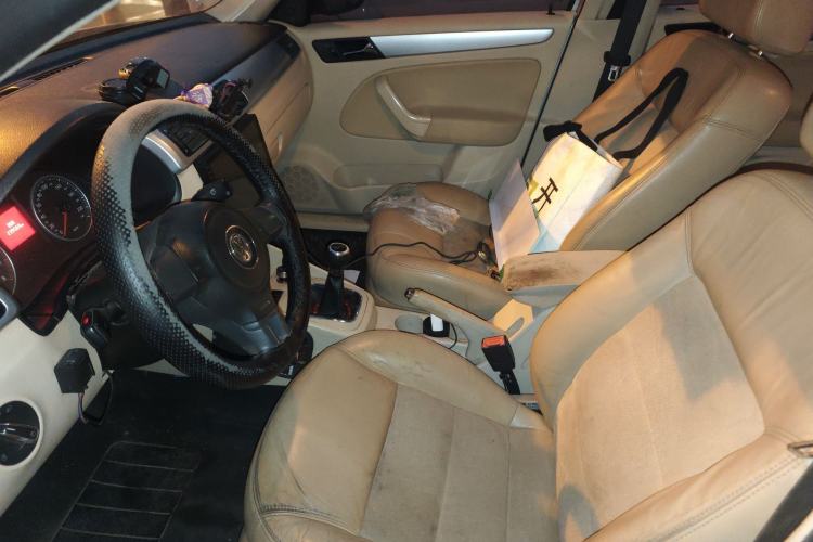 Used Volkswagen Bora 2012 1.6L Manual Fashion Edition
