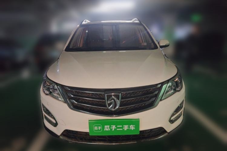 Used Baojun 560 2016 1.5T Manual Luxury Model Front