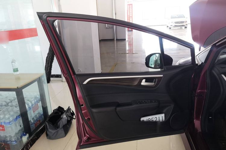 Used Honda Jade 2017 1.8L automatic Comfort version 5 seats
