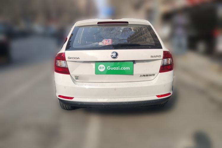 Used Skoda Rapid Spaceback 2018 1.6L Automatic Comfort Edition Rear