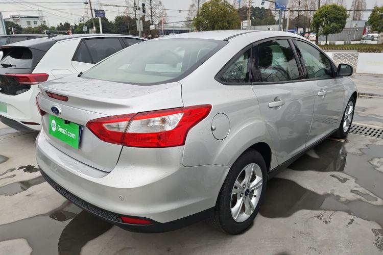 Used Ford Focus 2012 Sedan 1.6L Manual Fashion Edition