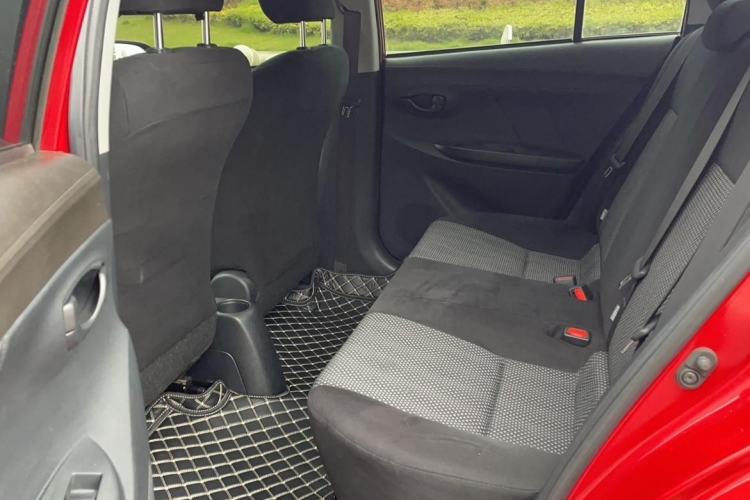 Used Toyota Vios 2014 1.5L Automatic ZhiZhen Edition Interior 3