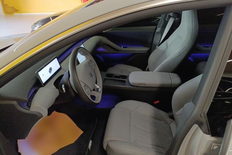 Used Nio ET5T 2023 75 kWh Touring Left Front Seat