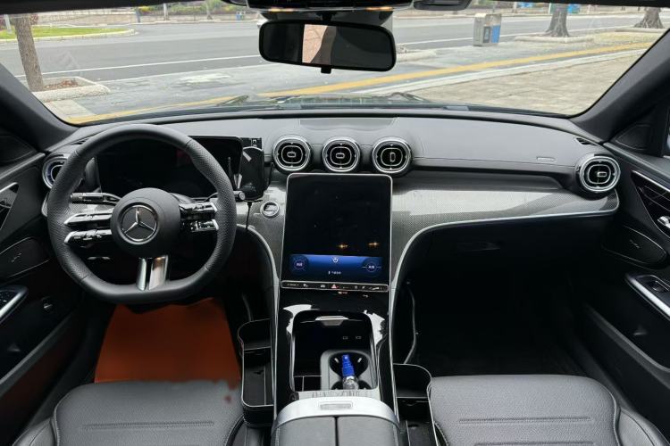 Used Mercedes-Benz C-Class 2025 Facelift C 260 L Sport Edition Interior 1