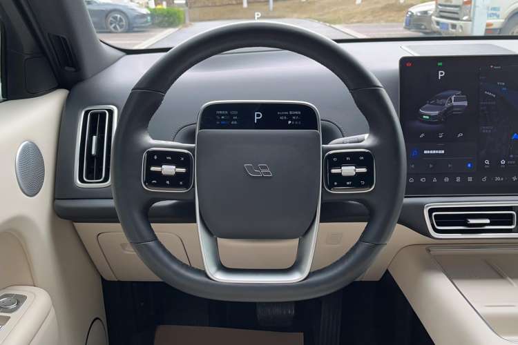 Used Li Auto L9 2022 Max model
