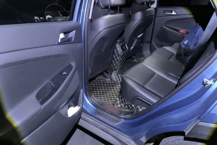 Used Hyundai Tucson 2018 1.6T Dual-Clutch Two-Wheel Drive 15th Anniversary Special Edition