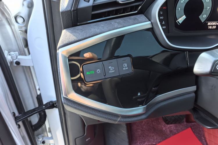 Used Audi Q3 2019 35 TFSI Advanced Dynamic Edition
