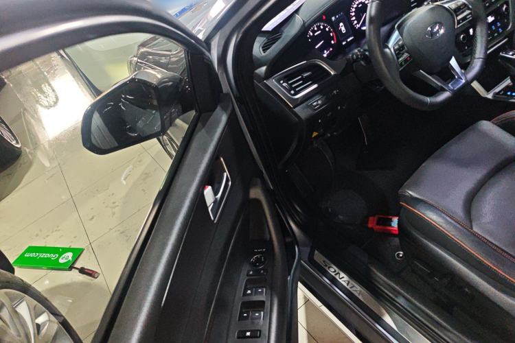 Used Hyundai Sonata 2015 1.6T GLX Advanced Model
