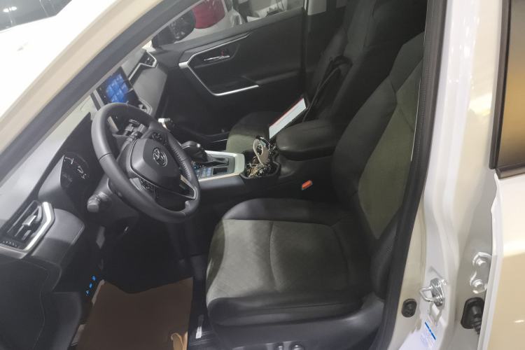 Used Toyota RAV4 2022 2.0L CVT 4x4 Style Plus Edition Left Front Seat