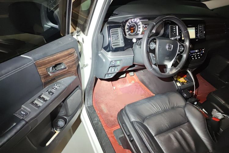 Used Honda Elysion 2016 2.4L Supreme Edition
