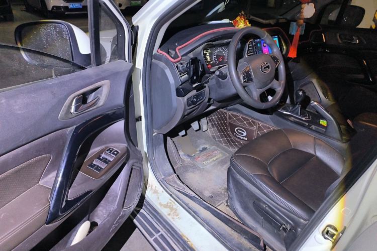 Used GAC Trumpchi GS4 2015 200T Manual Elite Edition Driver Seat