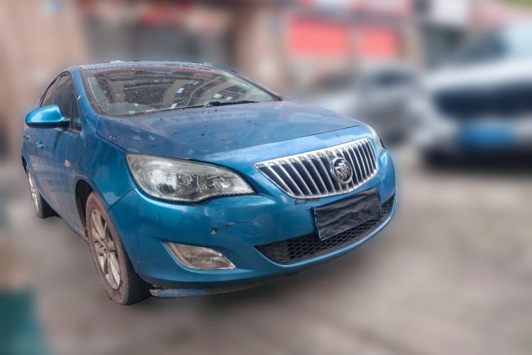 Used Buick GT 2013 XT 1.6L Automatic Fashion Edition Front Right 45 Deg