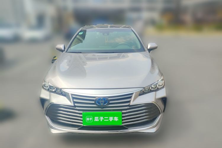 Used Toyota Avalon 2019 Dual-Engine 2.5L XLE Prestige Version China V Standard