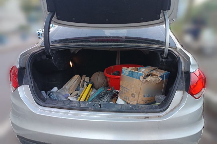 Used Citroen C4L 2013 1.6L Automatic Jingxiang Edition Trunk