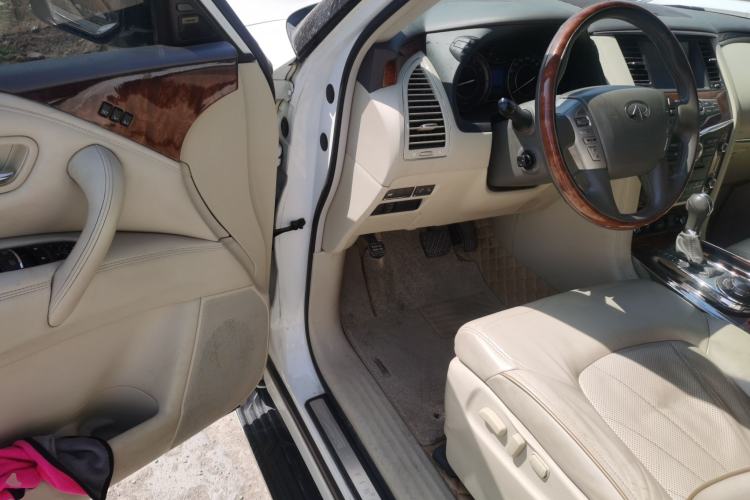 Used Infiniti QX80 2016 5.6L 4WD
