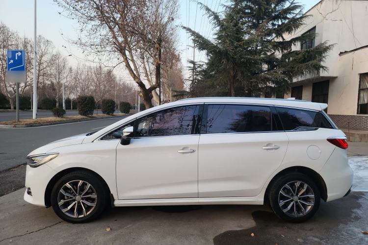 Used BYD Song MAX 2019 1.5T Automatic Smart Connect Ruiyi Sunroof Version 6 Seats China VI Standard
