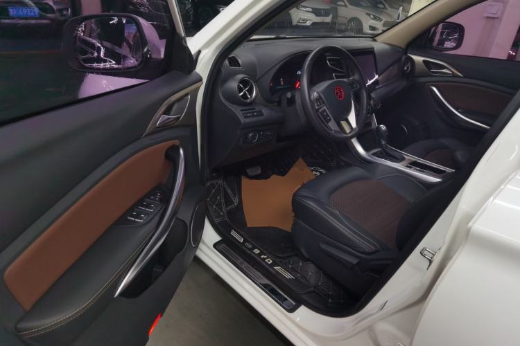 Used BYD Song 2017 Gaishe Upgrade Edition 1.5TID Automatic Comfort Model Driver Seat