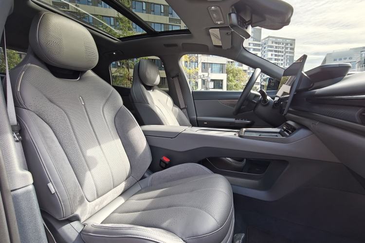 Used Lynk & Co 07 2024 EM-P 126 Long-Range Ultra