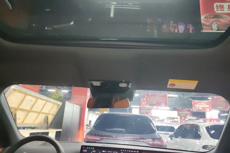 Used Li Auto L8 2023 Max model
