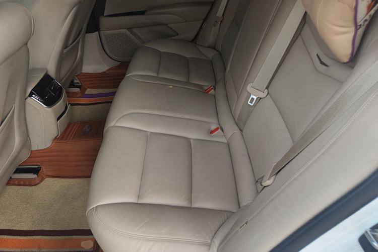 Used Cadillac XTS 2014 28T Elegant Version Left Rear Seat