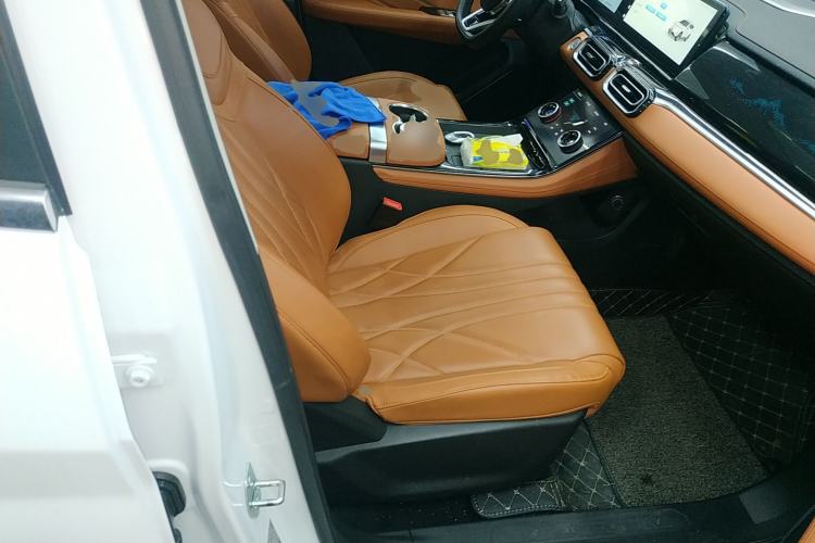 Used JETOUR Shanhai Shanhai L7 2024 1.5T 120km ULTRA 7-Seater
