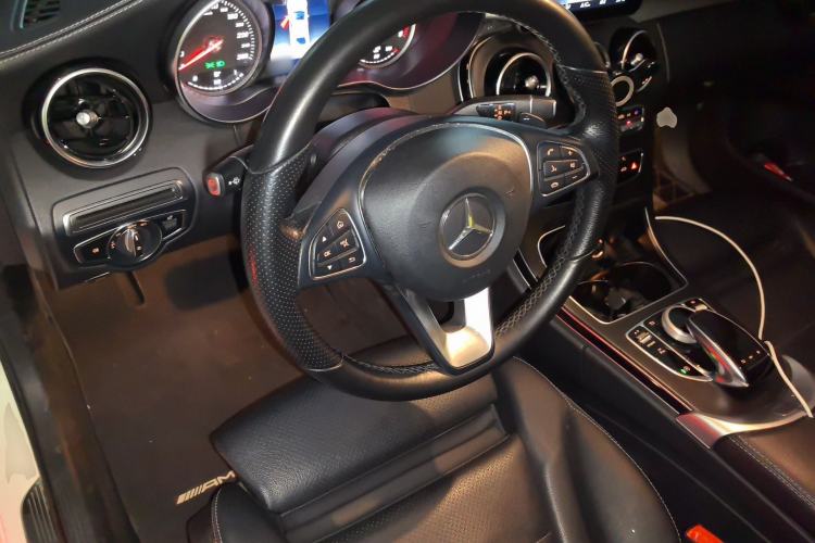 Used Mercedes-Benz C-Class 2018 C 180 L Fashion Edition Sport Version Steering Wheel