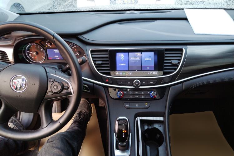 Used Buick LaCrosse 2022 652T Luxury Version