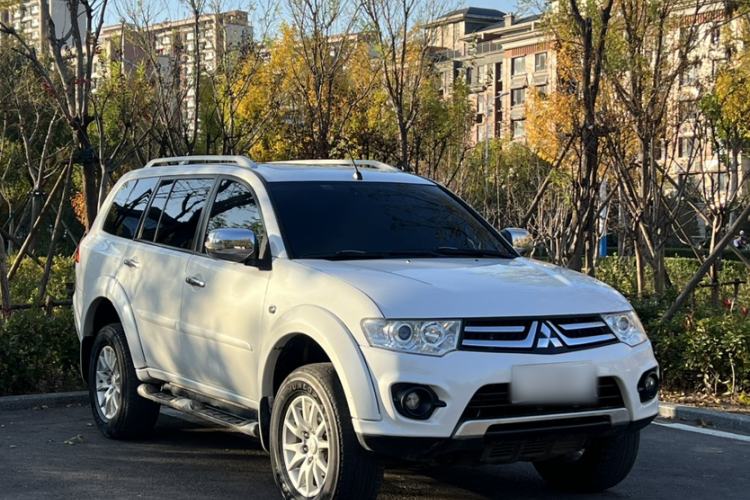 Used Mitsubishi Pajero Sport 2013 3.0L Automatic 4x4 Flagship Edition