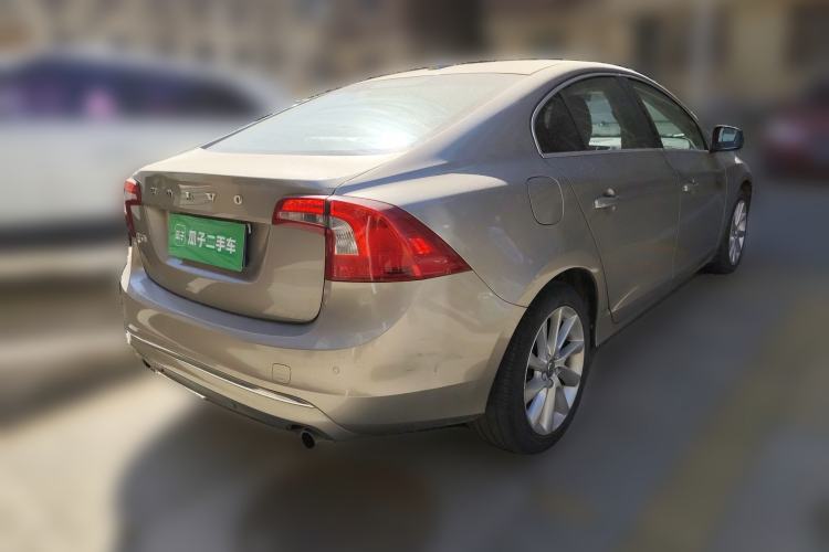 Used Volvo S60 2015 S60L 2.0T Zhiyuan Edition