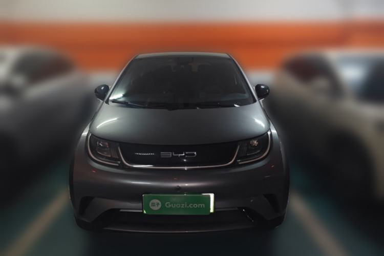 Used BYD Dolphin 2023 420 km Fashion Edition Front